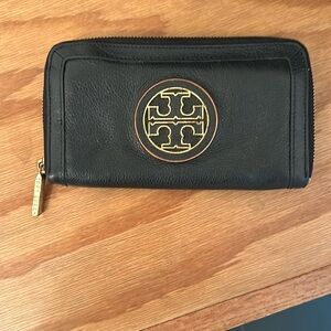 Tory Burch Black and Gold Wallet